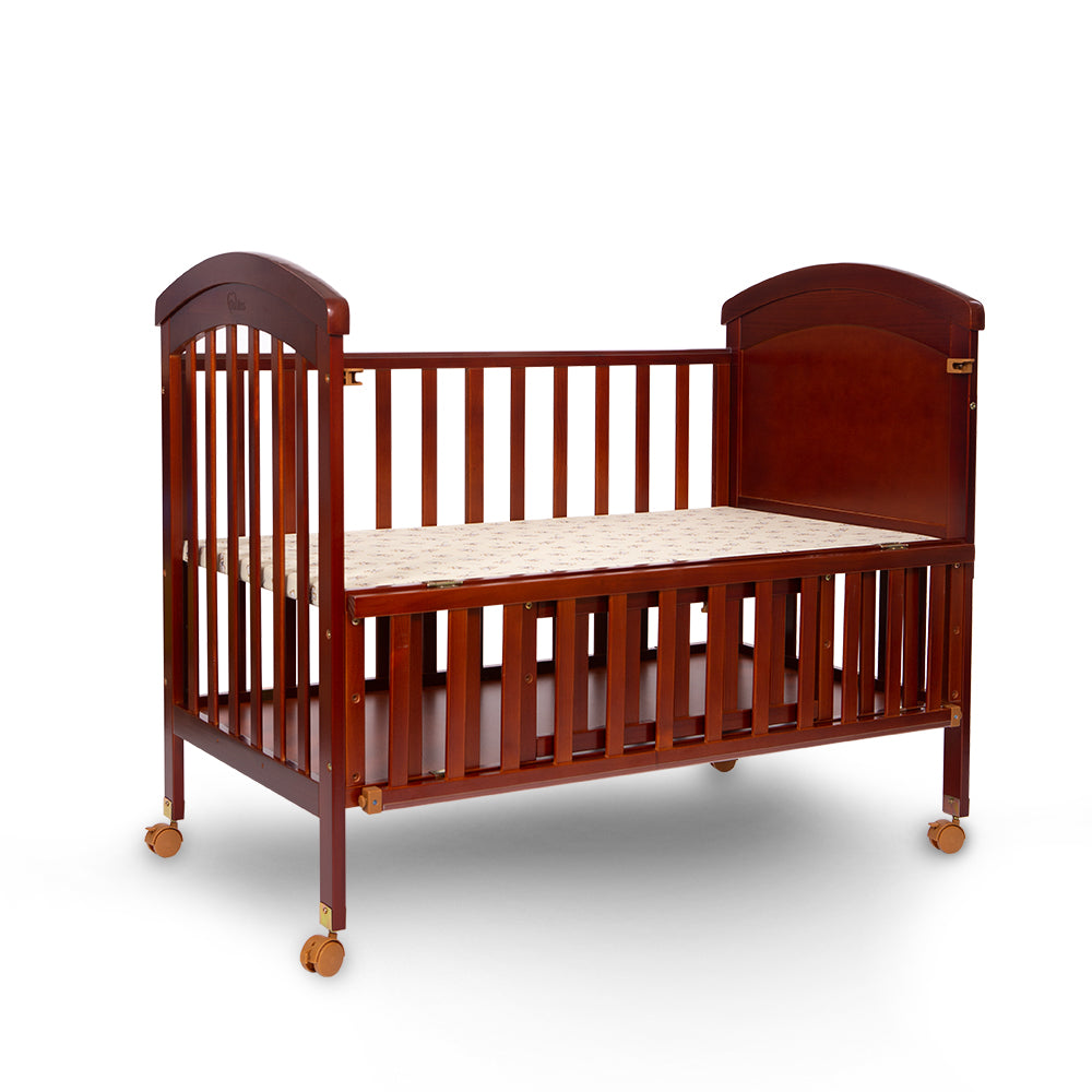 TINNIES WOODEN COT-BROWN T902